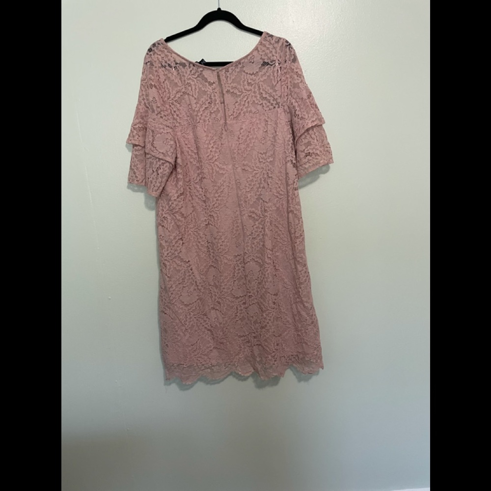 Beautiful midi layer sleeves pink-beige lace dress